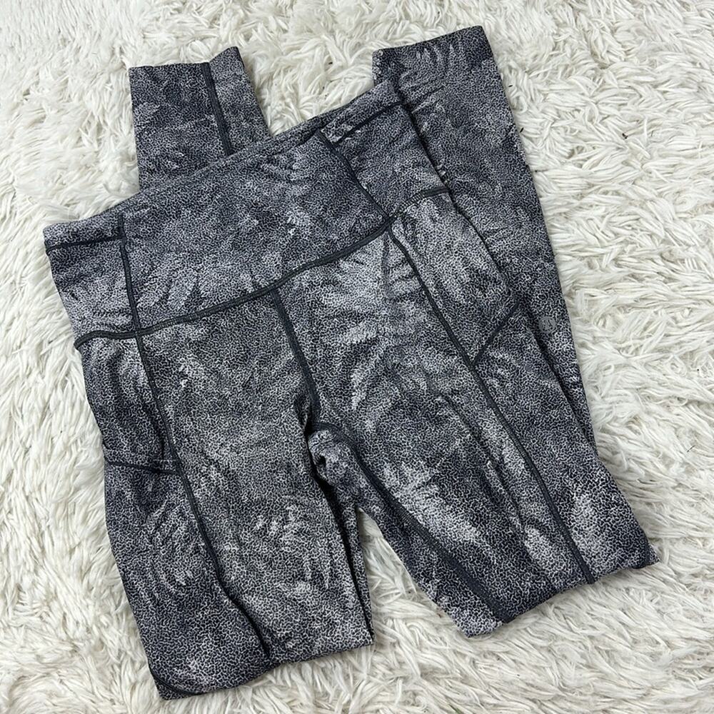 Lululemon Fast & Free 7/8 Tight Kindred Spirit Alpine White Multi